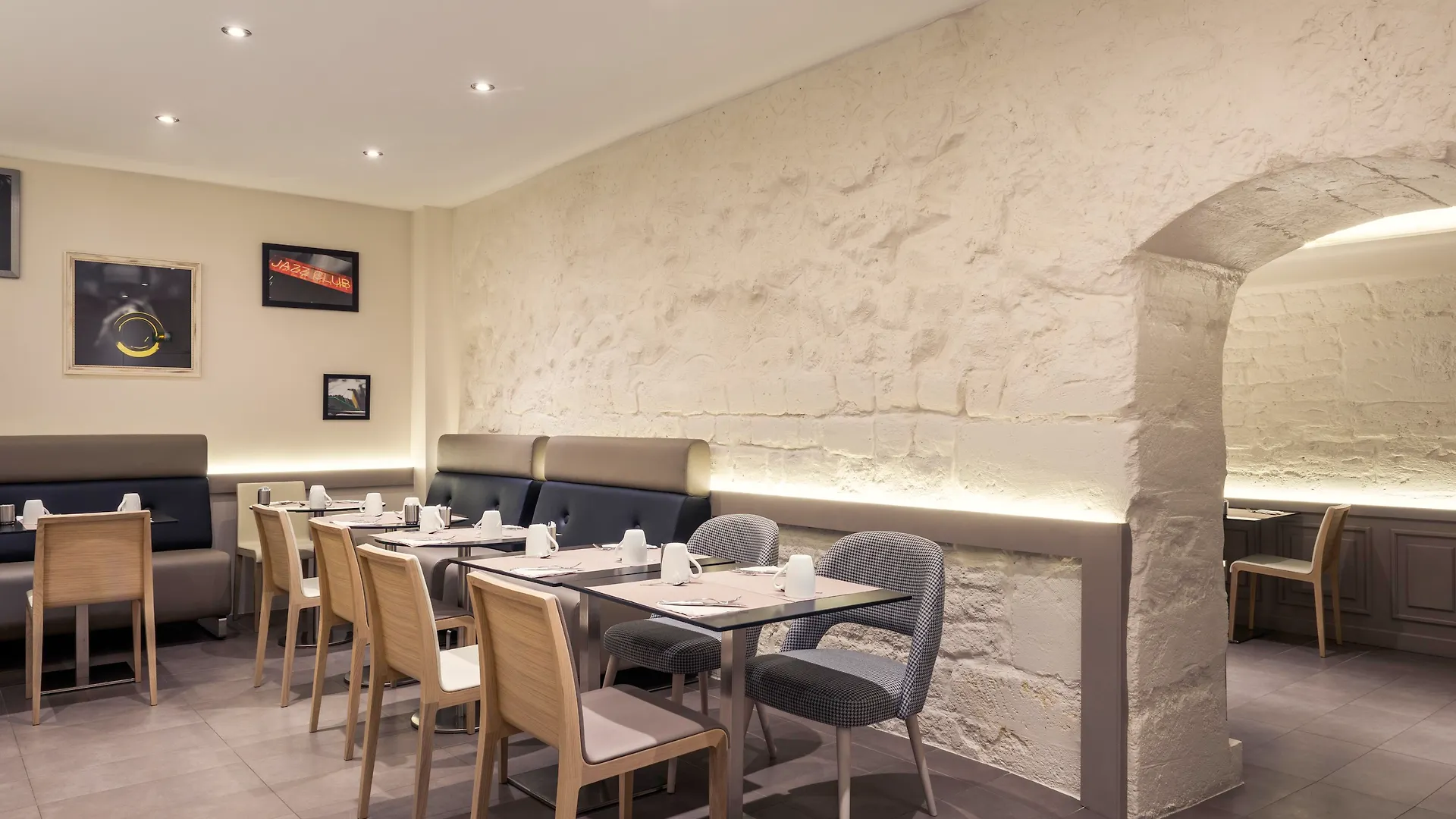 Hotel Mercure Opéra Grands Boulevards 4*