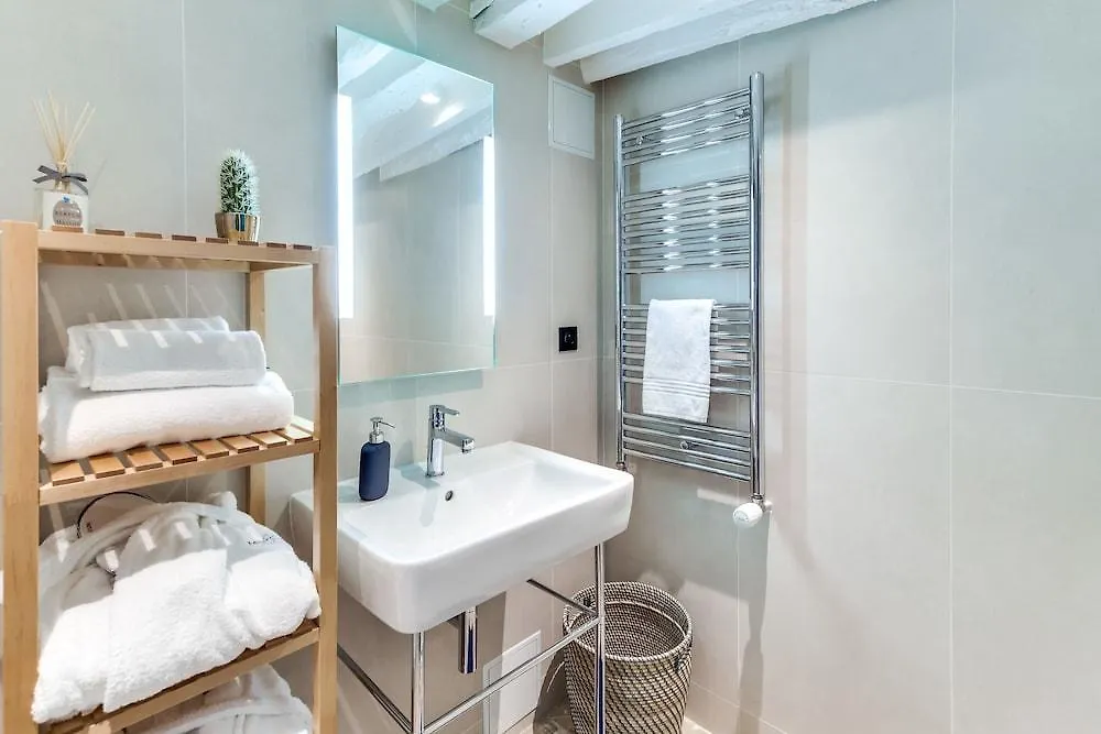 Mercure Opera Grands Boulevards 4*